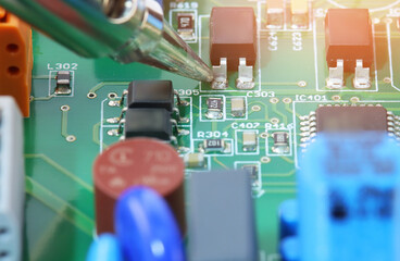 A low-voltage electric soldering iron for soldering components on a printed circuit board. Soft...