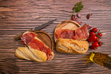  Its production is a process that combines tradition and technique, and its flavor and quality make it a delicacy enjoyed around the world