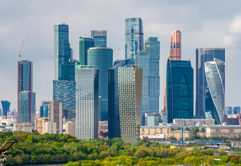 Obraz premium Skyscrapers of Moscow city seen from Sparrow mountains, Russia