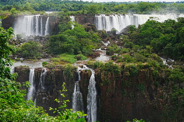 Naklejka premium Iguazu Falls in Argentina and Brazil - ブラジル イグアスの滝