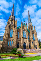 Obraz premium A view towards Saint Dunstan's Basilica at Charlottetown, Prince Edward Island, Canada in the fall