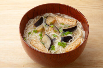 揚げなすの味噌汁そうめん