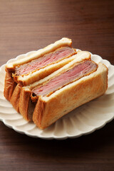 牛カツサンドイッチ