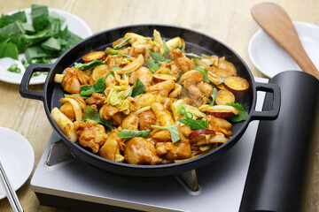Dakgalbi( spicy stir-fried chicken), Korean food