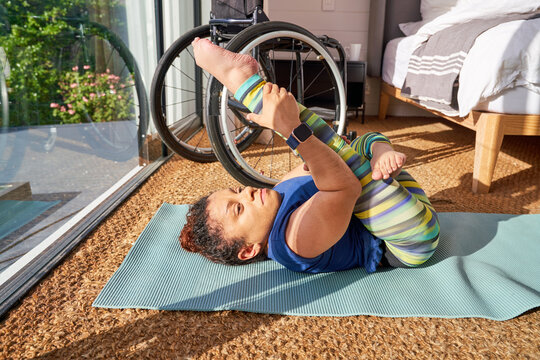 Woman with osteogenesis imperfecta exercising