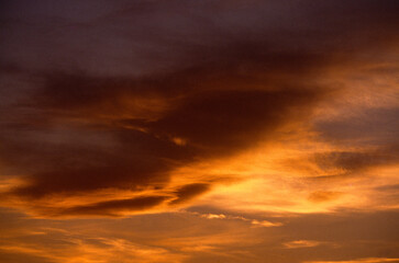 Coucher de soleil, nuages, ciel