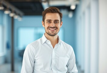 Obraz premium Portrait of a male engineer in a modern office setting