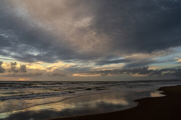 Fototapeta premium Tyrrhenian Sea. Autumnal sunset