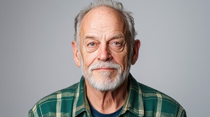 Obraz premium Senior Man Portrait with Kind Expression