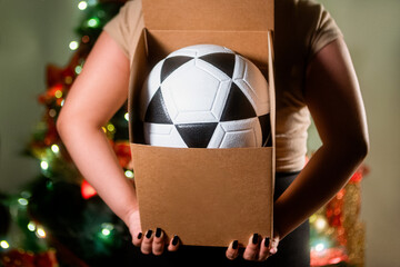 balon de futbol en navidad © Alvaro