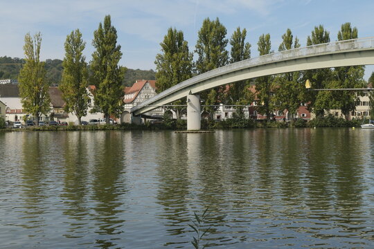 Der Main bei Veitsh&ouml;chheim am Main, Landkreis W&uuml;rzburg, Unterfranken, Franken, Bayern, Deutschland
