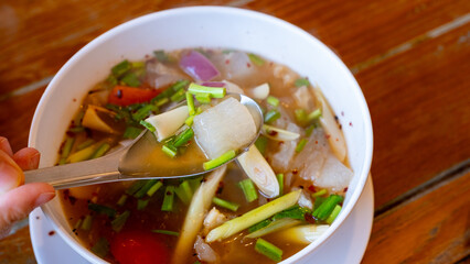 Spicy Soup with Beef Tendon