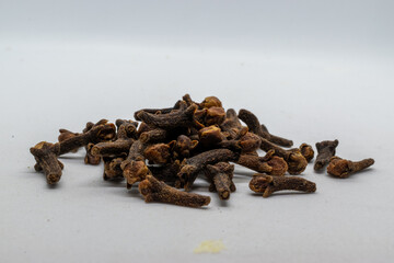 Cloves