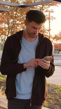 Car sharing client orders car via special application