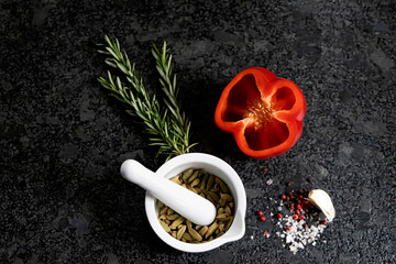 Paprika und Cardamon von oben