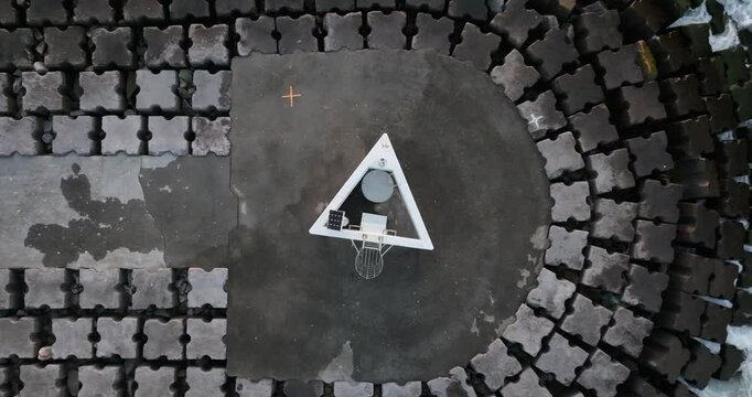 Faro de entrada al puerto en Portugal