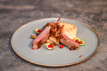 viande cerf assiette gibier fete