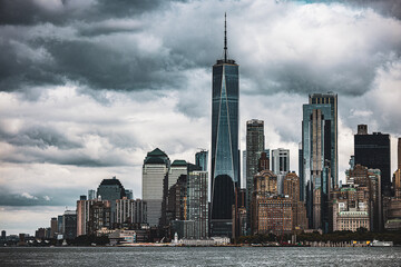 Fototapeta premium Downtown Manhatten Skyline from Governors Island 