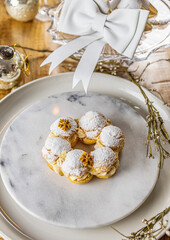 Cream puffs with praline cream filling