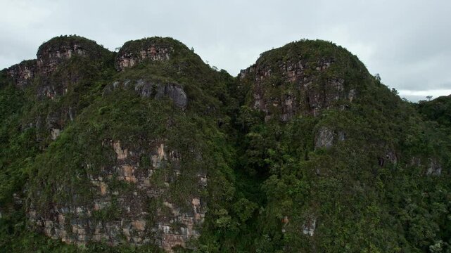 Mountain Adventure in Colombia &ndash; Lush Greenery and Dramatic Peaks