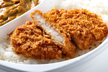 カツカレー
