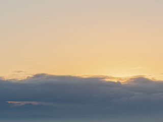 雲から太陽が登ってくるまでのひと時08