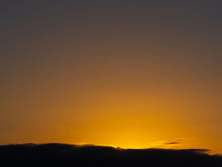 雲から太陽が登ってくるまでのひと時02
