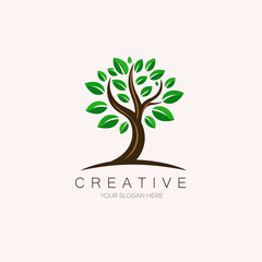 Obraz premium Natural Green Creative Tree Vector Logo Design