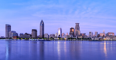 Obraz premium Beautiful city skyline and modern buildings scenery at dusk in Shanghai, China. Outdoor city background.
