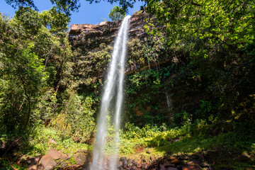 Obraz premium View of Cachoeira do Urubu Rei (Vulture King Waterfall) at Serras Gerais - Almas, Tocantins