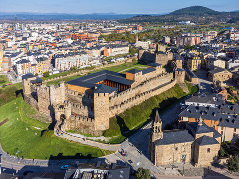 Fototapeta Aerial view of Ponferrada Castle (Templar Castle), Ponferrada, capital of Bierzo, Castile and Leon, Spain