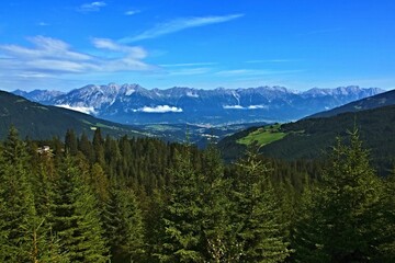 Obraz premium Austrian Alps - view of the Stubai Alps and Stubai valley from the Koppeneck