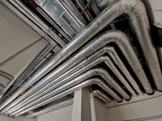 vapor barrier eliminates condensation, heat loss. Flexible laminate hose is a pipe suitable for...