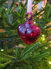 christmas tree decoration - glass heart