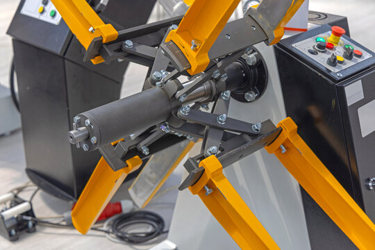 Turning Sheet Metal Decoiler Press Machine Factory Production