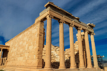 Obraz premium Erechtheion (Erechtheum) or Temple of Athena Polias is an ancient Greek Ionic temple on the north side of the Acropolis in Athens, Greece