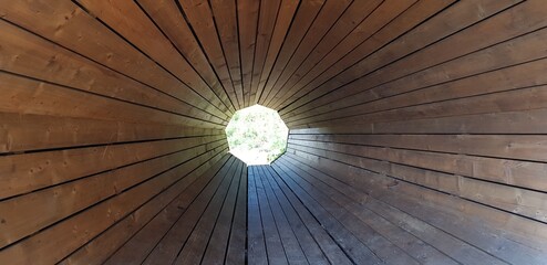 Obraz premium drewniana tuba do przesyłania dzwięku