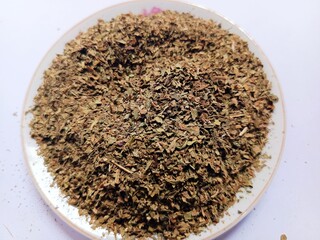 dried oregano leaves