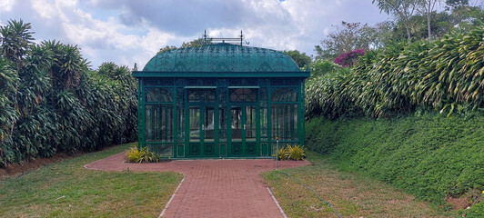 greenhous in the botanical garden of the green house restaurant