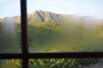 北アルプスの秘境雲ノ平の夕暮れ