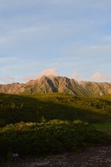 北アルプスの秘境雲ノ平の夕暮れ