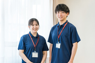 介護施設・デイサービスで働くケアマネージャー・作業療法士の介護職員

