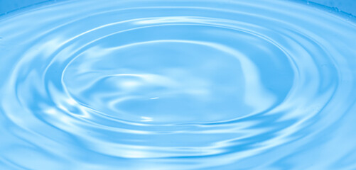 美しい水面の模様