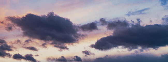 Obraz premium dramatic sunset clouds