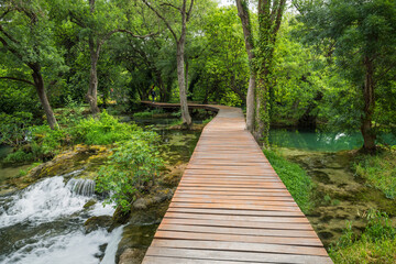 Holzsteg im Krka Nationalpark, Kroatien