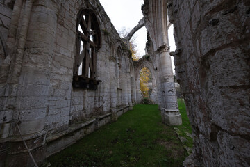 Obraz premium Abbey ruins of Jumièges, dating from the early first millennium and located in France.