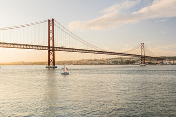 Obraz premium Ponte 25 de Abril, Tejo, Lissabon, Portugal