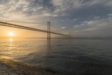 Ponte 25 de Abril, Tejo, Lissabon, Portugal