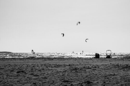 Spiaggia di Prassonissi, isola di Rodi, terra di surfisti