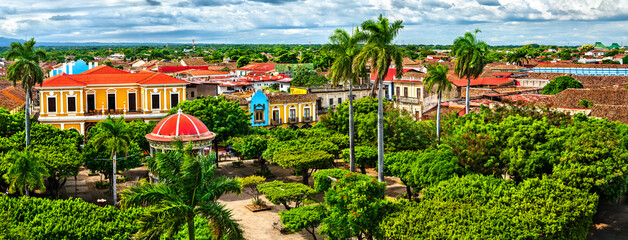 Parque Central, the central square of Granada in Nicaragua, Central America